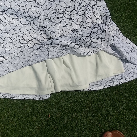 Skirt - Picture 3 of 3